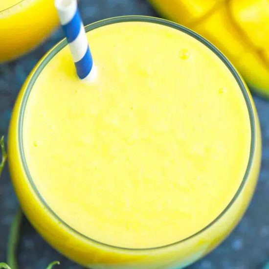 Mango Pineapple Smoothie - Recipe photo by 30minutesmeals