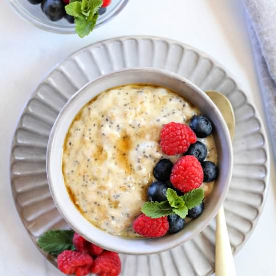 High Protein Oatmeal Recipe - Recipe photo by Delightful Mom Food