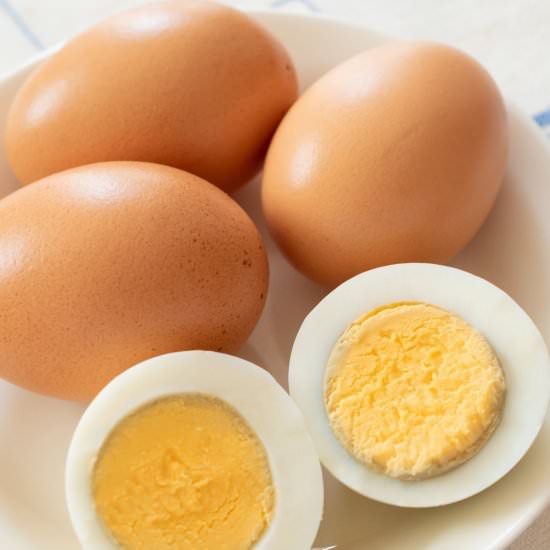 Easy Peel Cooked Eggs (5 Ways) - Recipe photo by it is a keeper