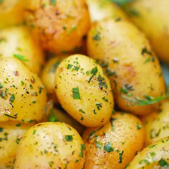 Buttery Boiled Potatoes - Recipe photo by peasandpeonies