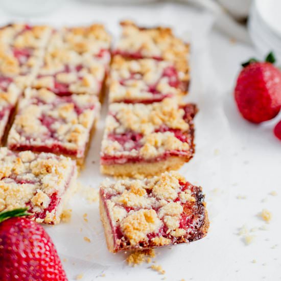 Healthy Gluten free Strawberry Bars - Recipe photo by fitandfull