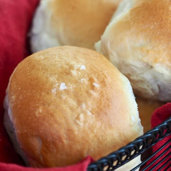 Easy Yeast Rolls (beginner recipe) - Recipe photo by thefreshcooky
