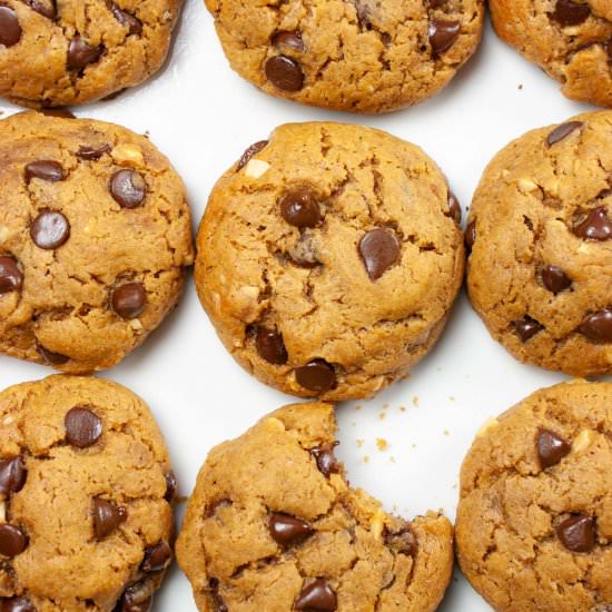 Keto PB Chocolate Chip Cookies - Recipe photo by Rad Foodie
