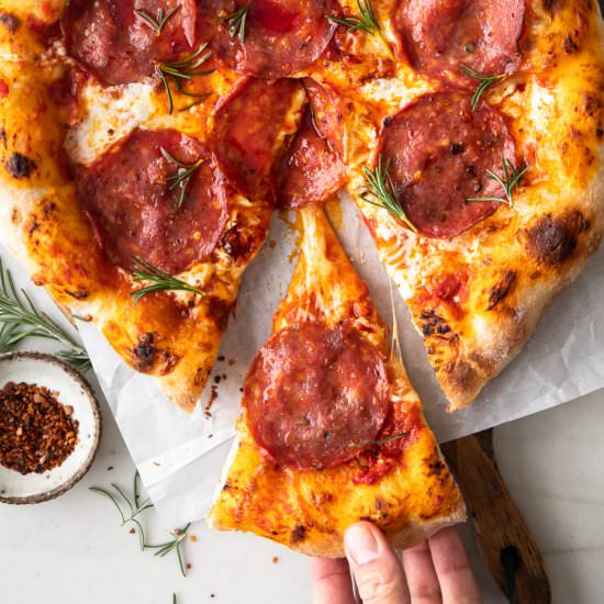 spicy calabrese pizza with salami - Recipe photo by withspice