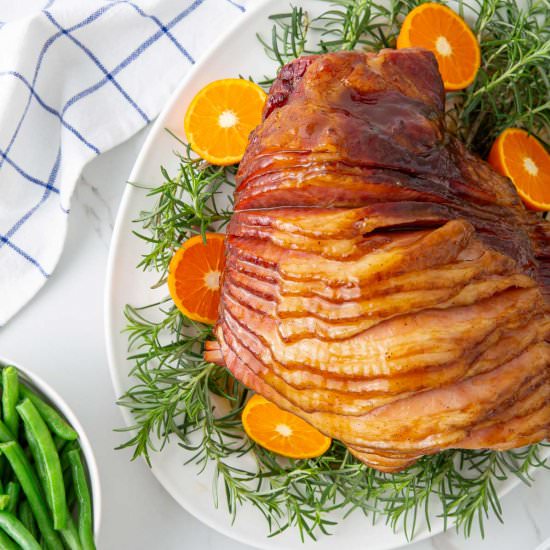 glazed spiral ham - Recipe photo by The Blond Cook