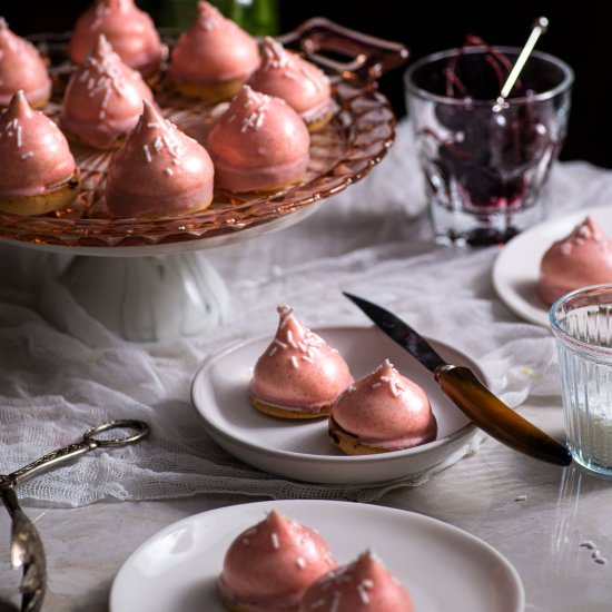 Strawberry Marshmallow Cookies - Recipe photo by rhubarbandcod