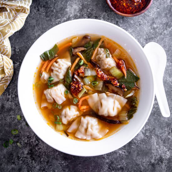 Easy Wonton Soup - Recipe photo by InquiringChef
