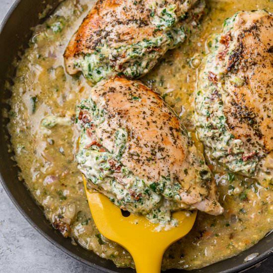 CHEESY ITALIAN STUFFED CHICKEN BREA - Recipe photo by healthyfitnessmeals