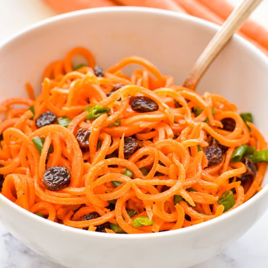 Simple Carrot Slaw - Recipe photo by goodnomshoney