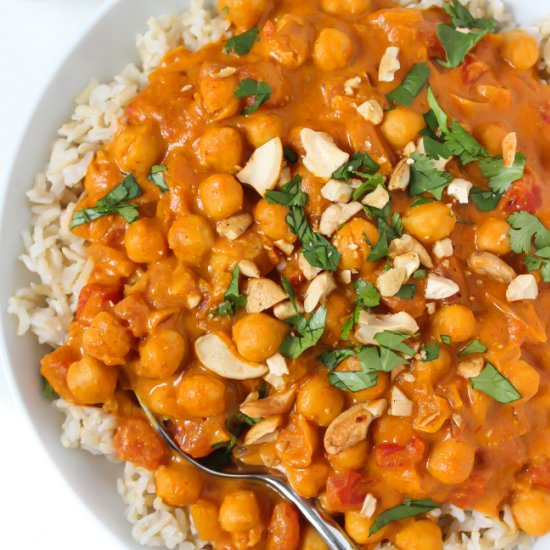 Vegan Butter Chickpeas - Recipe photo by TheGardenGrazer