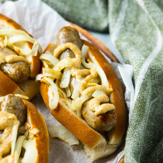 Air Fryer Beer Brats - Recipe photo by MaesMenu