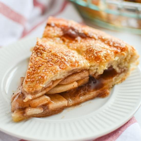 Sourdough Apple Pie - Recipe photo by littlehomeinthemaking