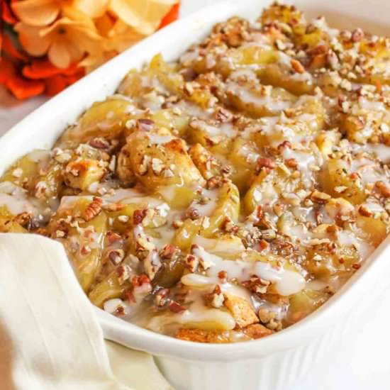 Apple Cobbler with Cinnamon Rolls - Recipe photo by NicoleBeeyondCereal