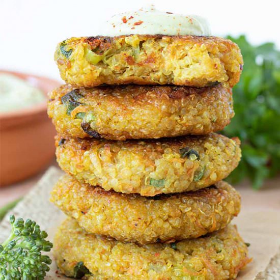 Crispy Quinoa Patties (Gluten-Free) - Recipe photo by Marinela