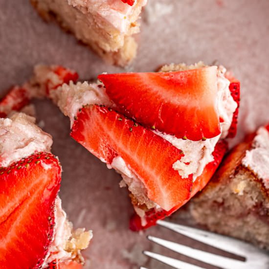 Mini Strawberry Cake - Recipe photo by The Littlest Crumb