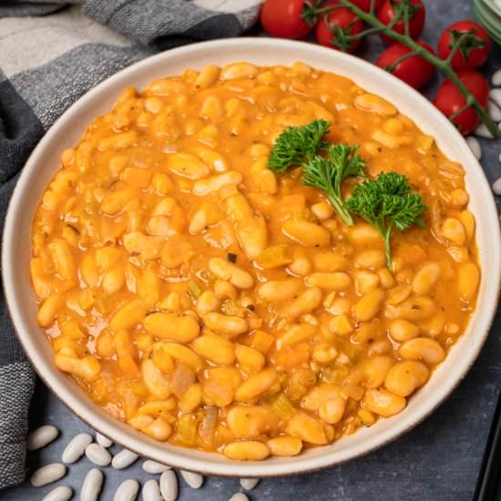 Fasolada (Greek Bean Soup) - Recipe photo by vegancocotte