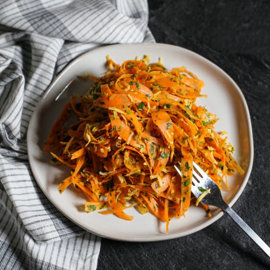 Whole30 Curry Coconut Carrot Salad - Recipe photo by theproducepack