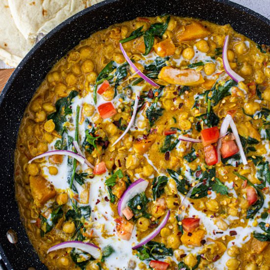 Coconut Chickpea Spinach Curry - Recipe photo by wildandwhelm