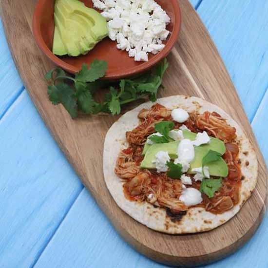 Slow-Cooker Chicken Tinga - Recipe photo by fellybull