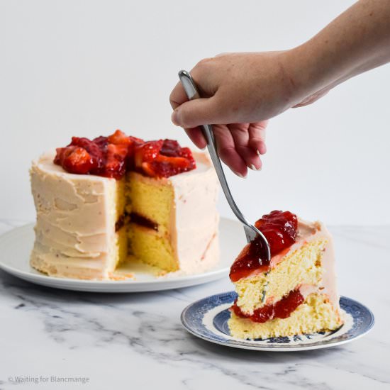 Strawberry Jam Cake - Recipe photo by Waitingforblancmange