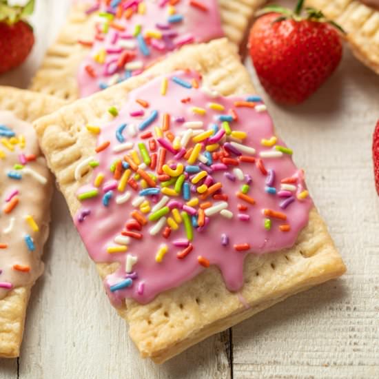Vegan Pop Tarts - Recipe photo by Connoisseurus Veg