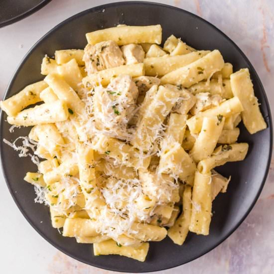 Instant Pot Olive Garden Pasta - Recipe photo by eatinginaninstant