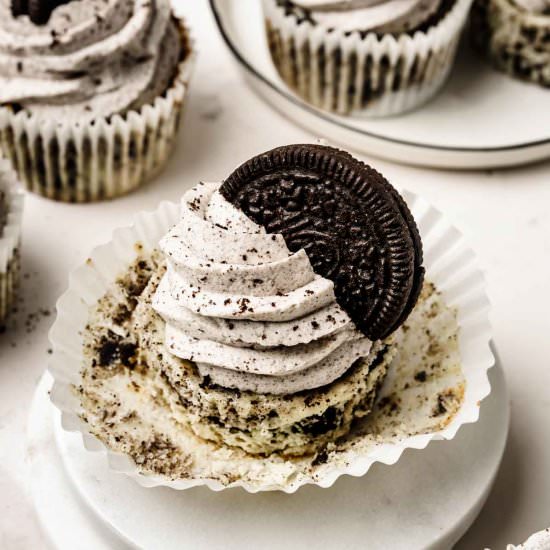 Best Oreo cheesecake bites recipe - Recipe photo by Sweetly Cakes