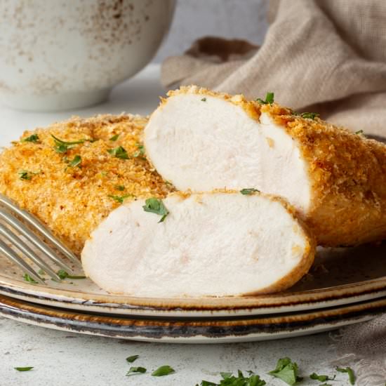 Juicy air fryer chicken breast - Recipe photo by KitchenMason