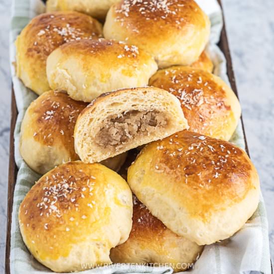 Pan de Coco (Coconut Bread) - Recipe photo by Rivertenkitchen