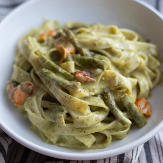 Creamy Pesto Fettuccine - Recipe photo by hangryeconomist