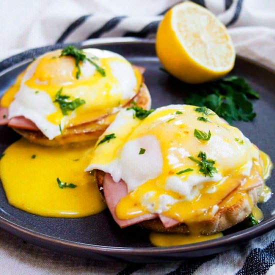 Hollandaise Sauce - Recipe photo by EasySauceRecipes