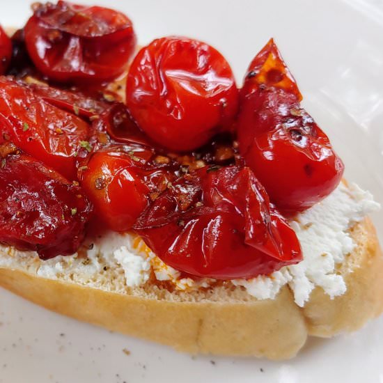 Goat Cheese Balsamic Tomato Crostini - Recipe photo by Flavorful Eats