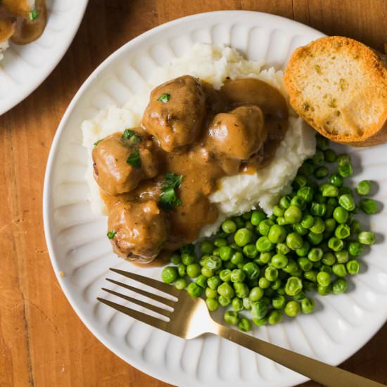 Crock Pot Swedish Meatballs - Recipe photo by Neighborfood