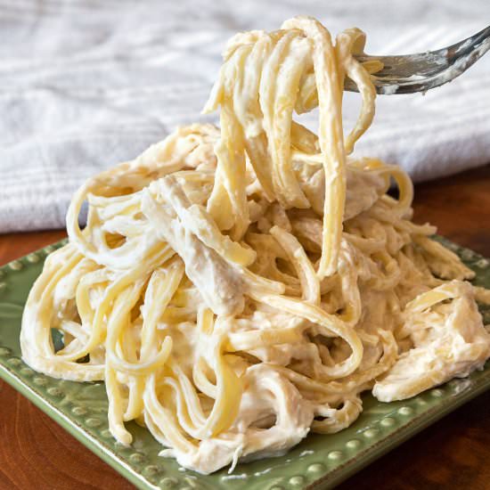 Easy Chicken Alfredo Linguine Home - Recipe photo by tamararay