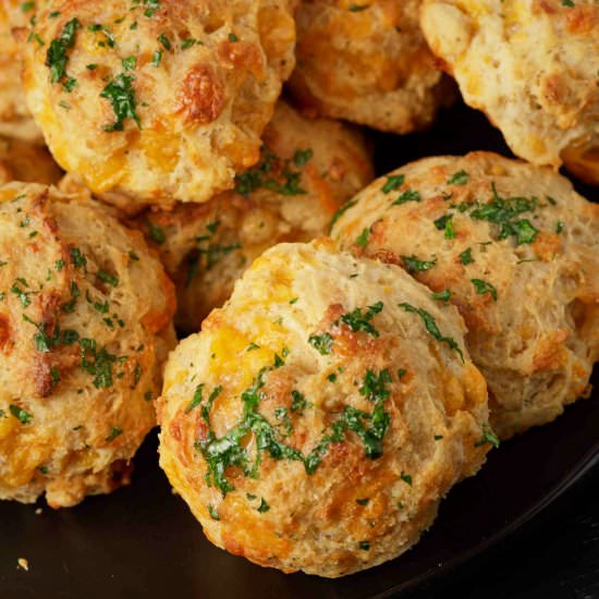 Cheddar bay biscuits - Recipe photo by Barbara Curry
