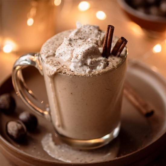 Creamy Vegan Spiced Eggnog - Recipe photo by rainbowplantlife