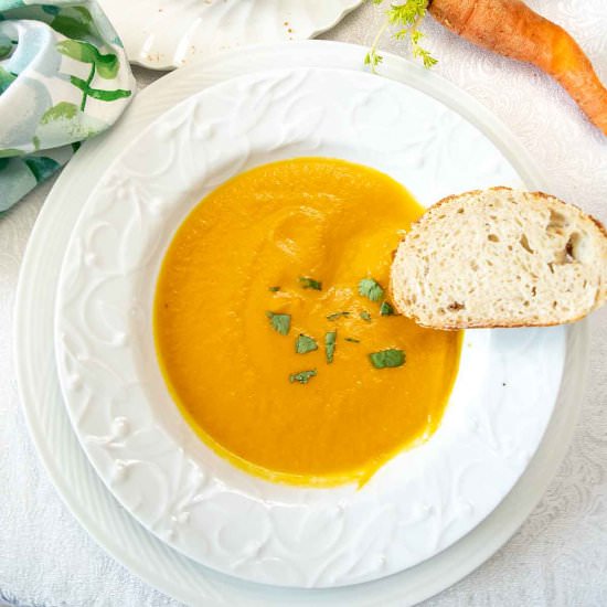 Ginger Carrot Soup - Recipe photo by iwilkerson