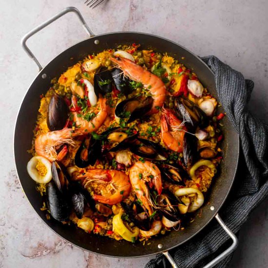 Seafood Paella Valenciana - Recipe photo by chocolatesandchai