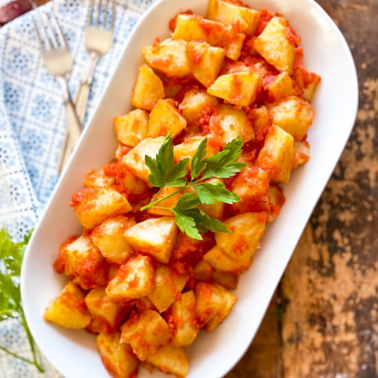 Spanish Potatoes in Tomato Sauce - Recipe photo by Spain on a Fork