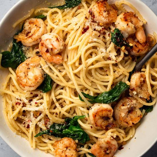 Garlic Butter Shrimp Pasta - Recipe photo by Amy in the Kitchen