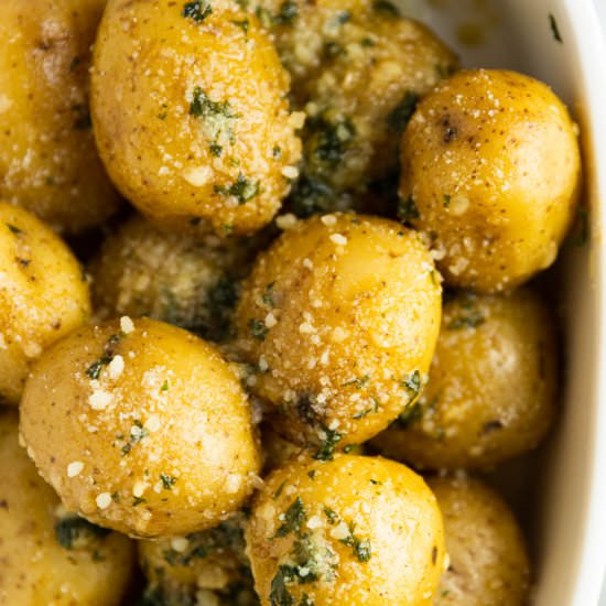 Instant Pot Baby Potatoes - Recipe photo by MaesMenu