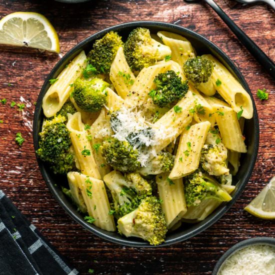 Vegan Broccoli Pasta - Recipe photo by lovingitvegan