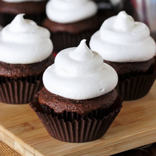 7-Minute Marshmallow Frosting - Recipe photo by thekitchenismyplayground