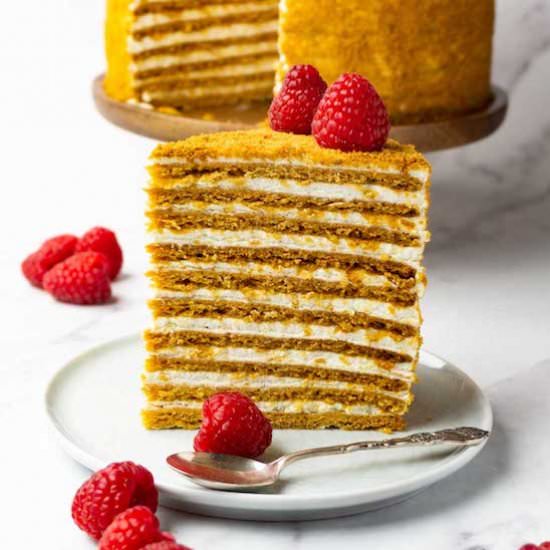 Honey cake - Recipe photo by sugarpursuit