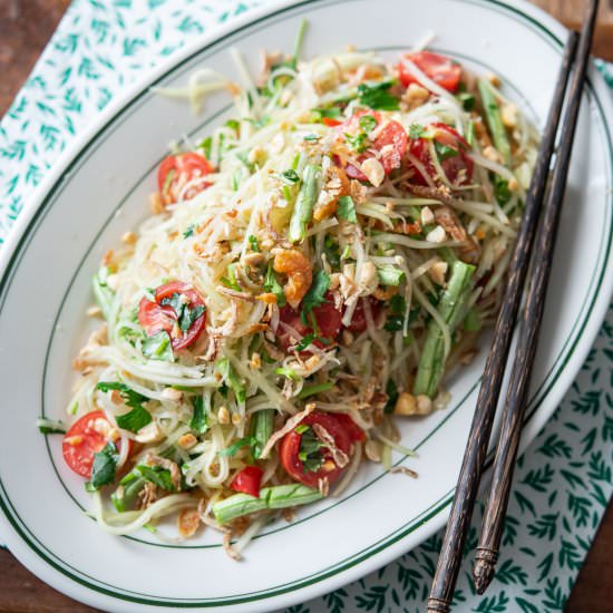 Thai Green Papaya Salad - Recipe photo by beyondkimchee