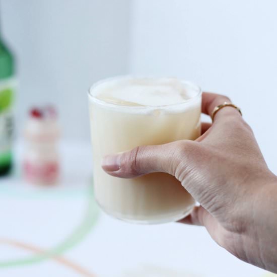 Yogurt Soju - Recipe photo by deliciousnotgorg