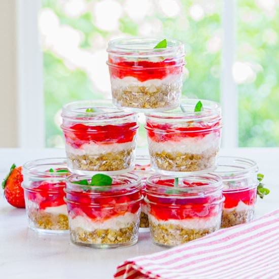 Strawberry Pretzel Salad - Recipe photo by House of Elyn Ryn