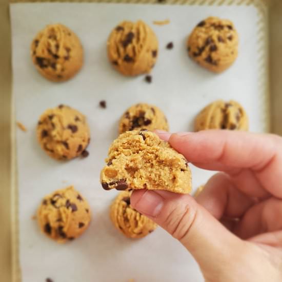 Peanut Butter Bites - Recipe photo by AmysNutritionKitchen