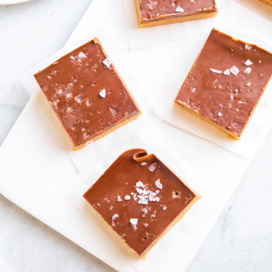 NO-BAKE PEANUT BUTTER BARS - Recipe photo by healthyfitnessmeals