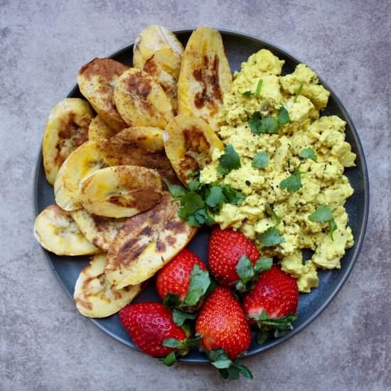 Cheesy Vegan Tofu Scramble - Recipe photo by theconscientiouseater
